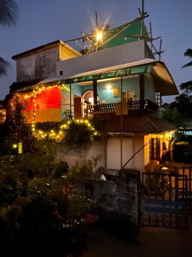 Beachaholic Homestay Alappuzha Dış mekan fotoğraf