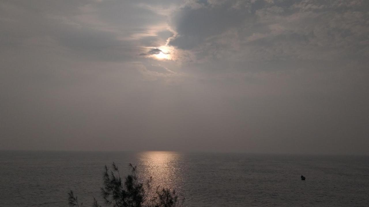 Beachaholic Homestay Alappuzha Dış mekan fotoğraf